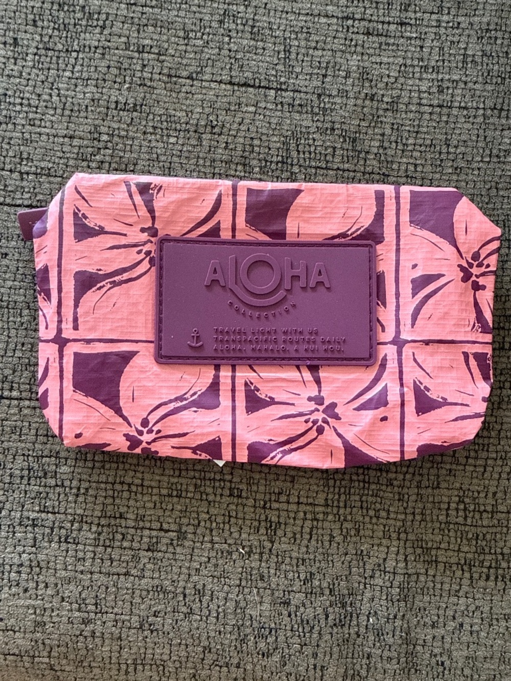NWT Aloha Collection Mini Pouch
